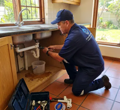 Plumber in Cape Town, Northern Suburbs & Strand - R J Master Plumbers & Renovators